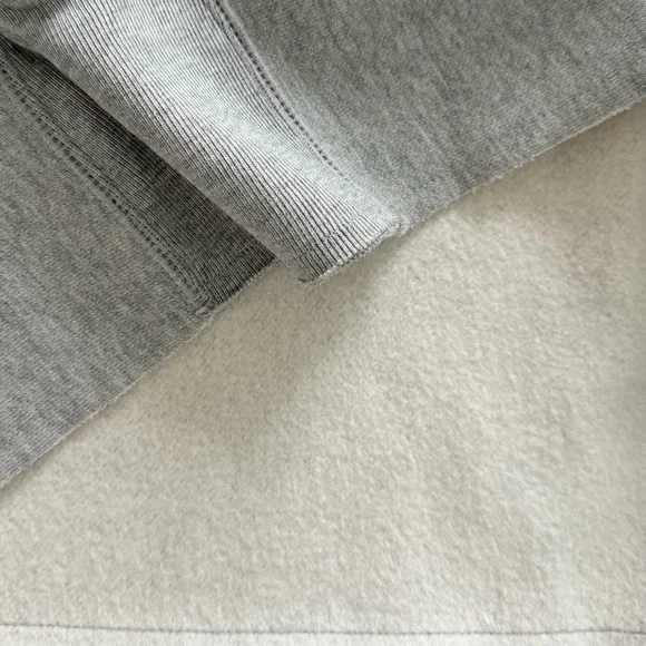 Champion Reverse Weave Cropped Sweatshirt Gray Logo Pullover Small - Picture 13 of 14